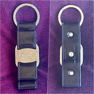 Salvatore Ferragamo Black Patent Leather Vara Bow Silver Keychain MINT